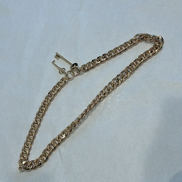 Dolls Kill y2K gold chain belt juicy thick metal links 2 skeleton key dangles XL - Picture 6 of 6